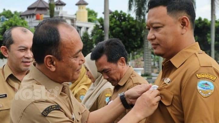 Pemkot Tasikmalaya Serahkan SK Pensiun pada 28 ASN Purna Tugas