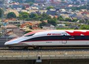 Utang Kereta Cepat Whoosh Jadi Bom Waktu di Neraca PT KAI